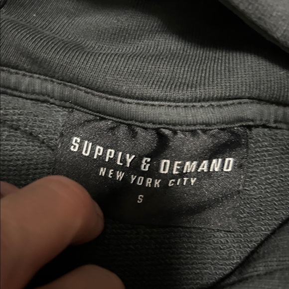 Vintage Supply And Demand Three Dog Hoodie - Picture 3 of 4